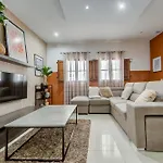 Stylish 4br In Part Of St'julians By 360 Estates 아파트